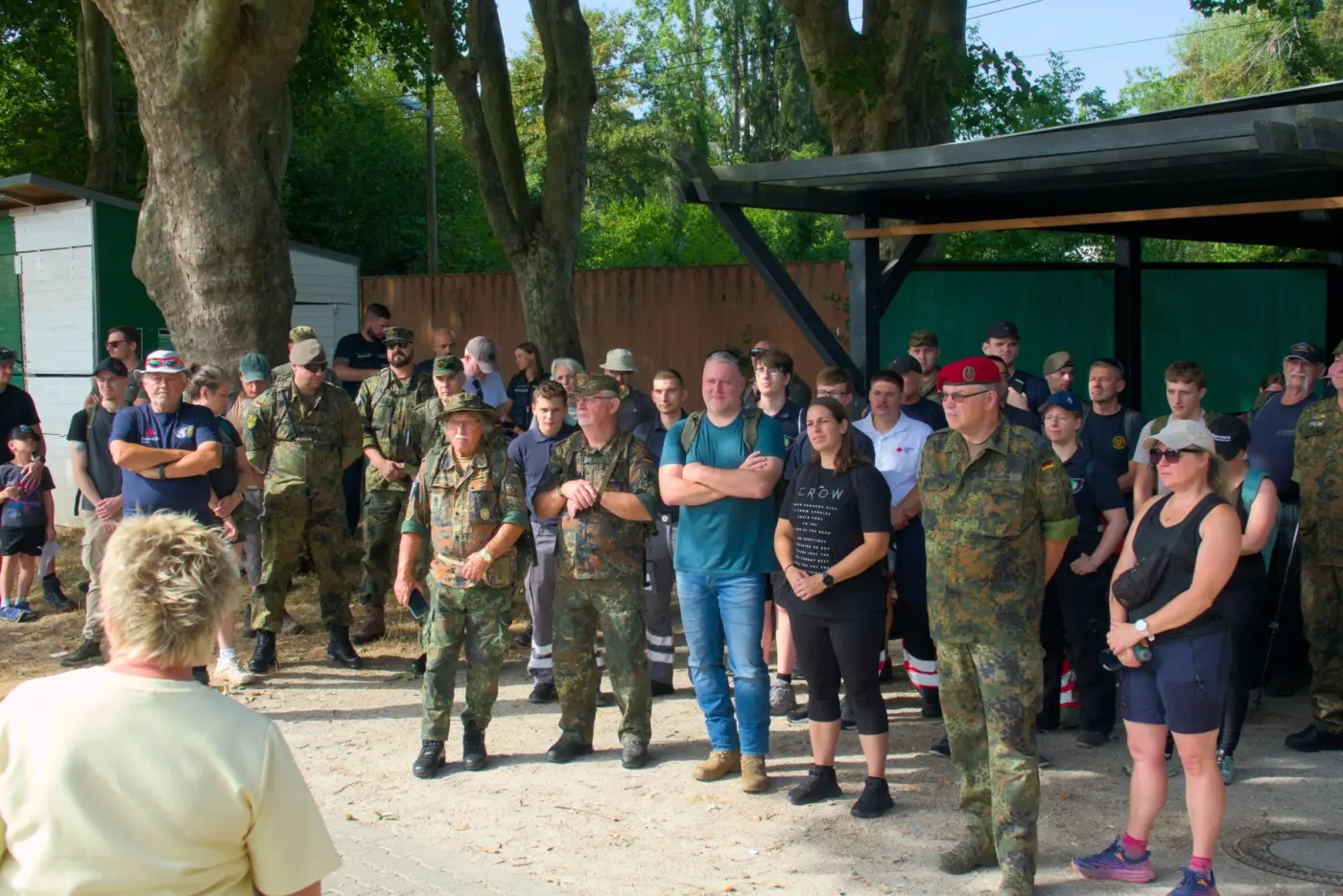 2. Internationaler Marsch der Wertschätzung begeistert 113 Teilnehmende in Wiesbaden